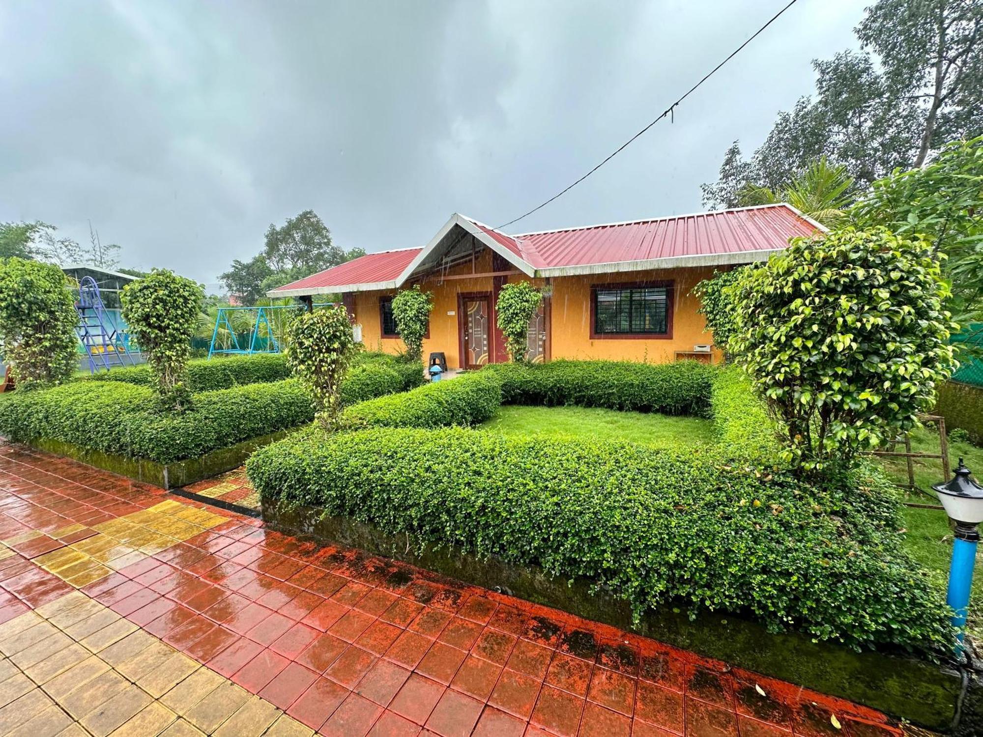 Karjat Ap Resort Exteriér fotografie
