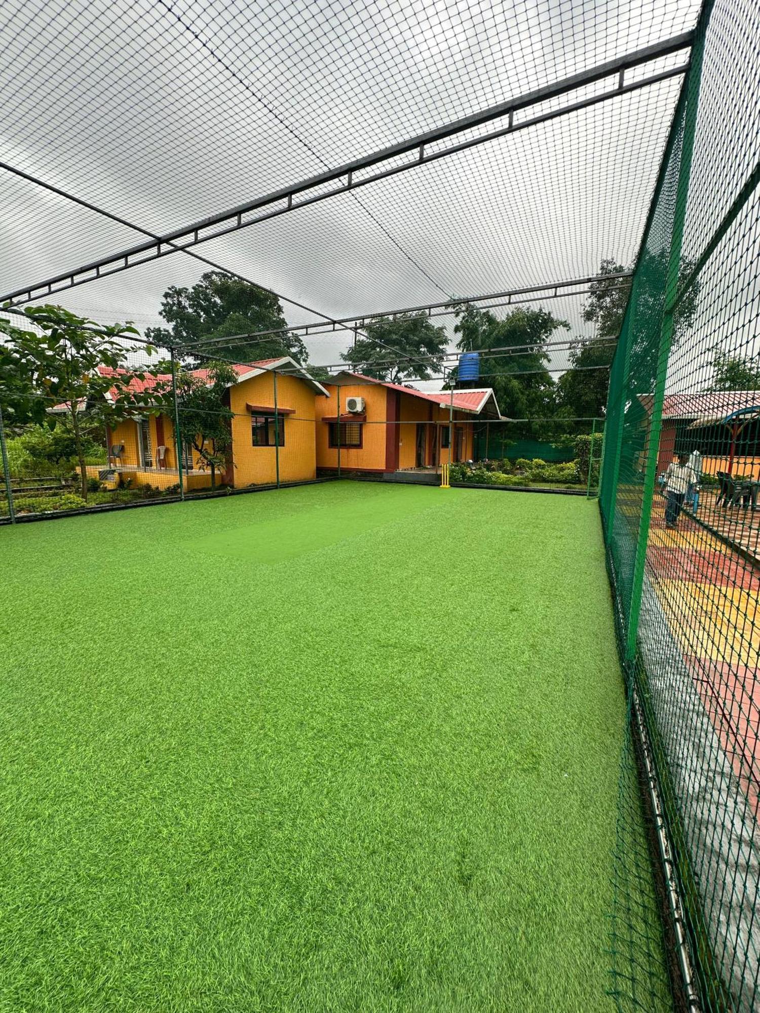 Karjat Ap Resort Exteriér fotografie